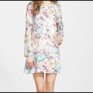 Floral swing dress by Tildon